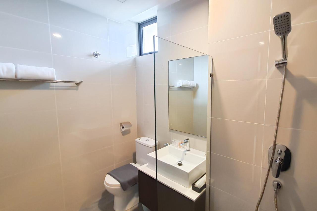 Ramada By Wyndham The Straits *