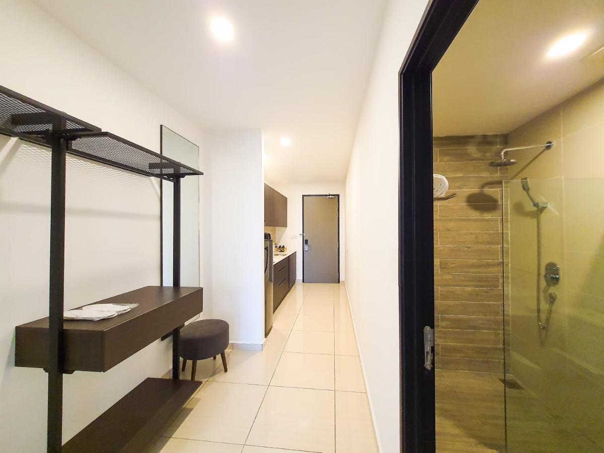 Ramada By Wyndham The Straits