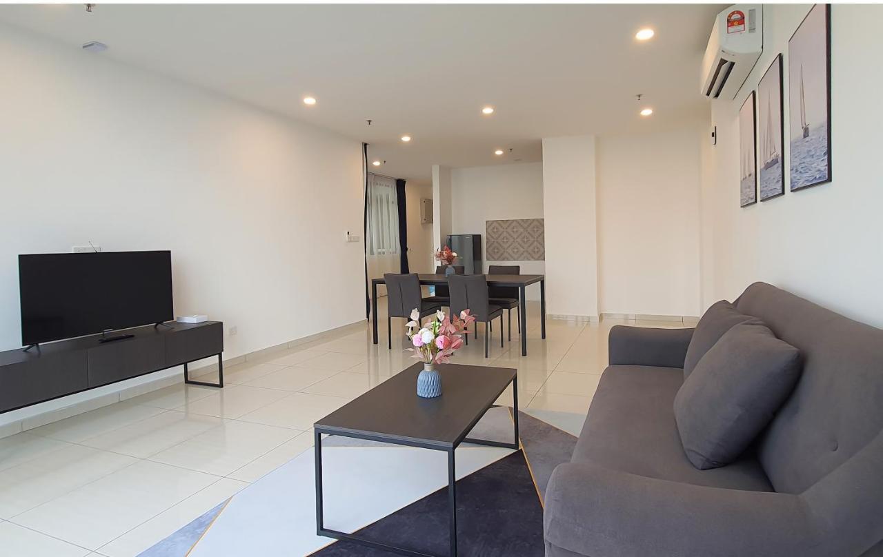 Apartment Ramada By Wyndham The Straits Johor Bahru