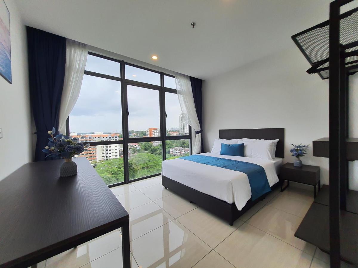 Ramada By Wyndham The Straits